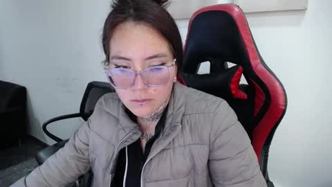 mara online show from March 12, 7:49 pm