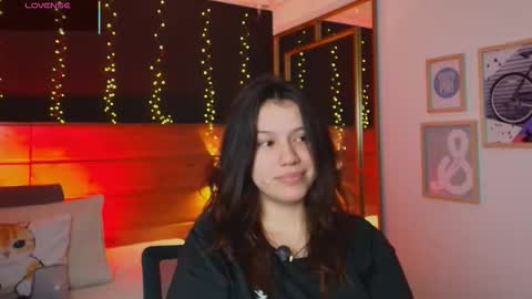 Hanna online show from November 29, 3:10 am