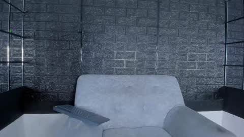 Hanna lens online show from October 17, 6:55 pm