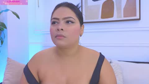 HANNA SOFIA online show from February 25, 11:20 am