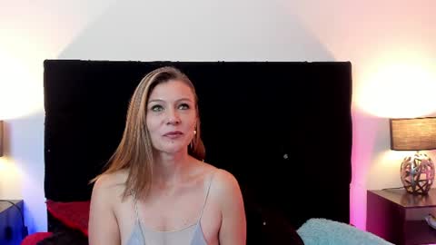 hanna_vell11 online show from July 10, 6:14 am