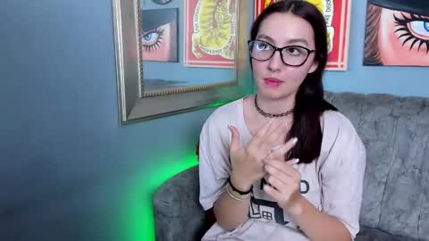 hannaANDcherri online show from November 29, 10:47 pm