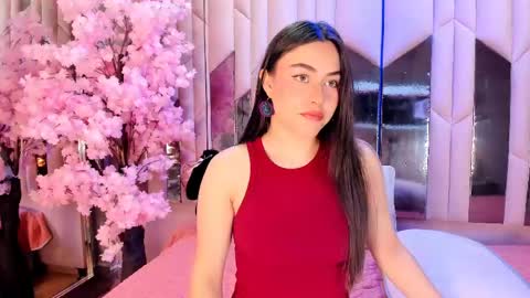  Hanna Collins  online show from April 26, 1:42 pm