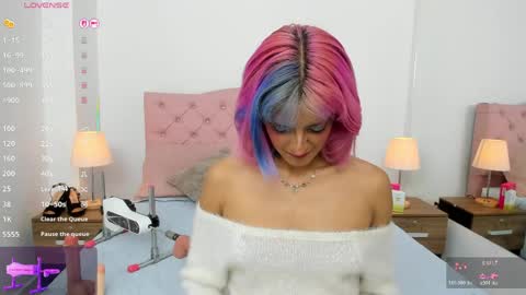 Hannah online show from June 6, 11:49 am