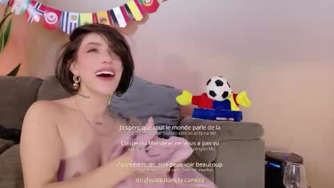 Hannah  online show from June 24, 3:27 am