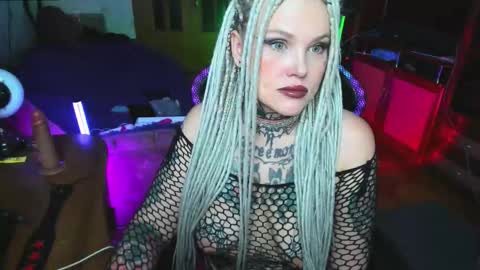 Hannah online show from October 23, 2:28 am