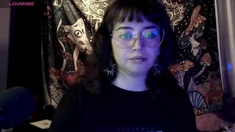 Hannah online show from November 12, 2:42 am