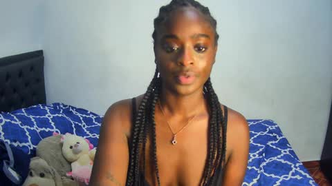 hannahcox1 online show from January 23, 12:04 am