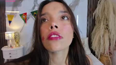 Hannahill69 online show from July 1, 4:45 am
