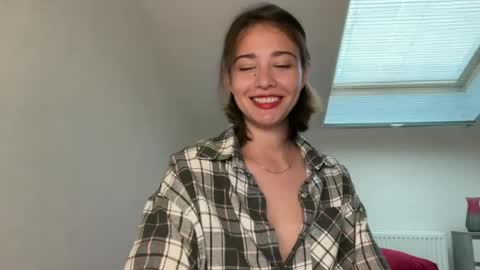 hannahinto online show from June 21, 3:49 pm