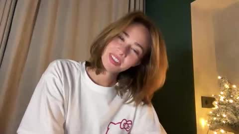 hannahinto online show from December 19, 1:58 pm