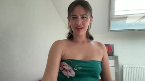 hannahinto online show from July 16, 1:05 pm
