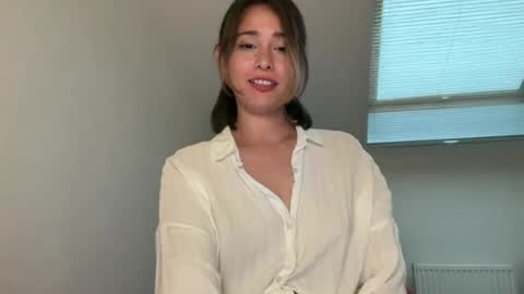 hannahinto online show from June 20, 3:48 pm