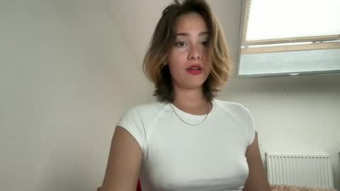 hannahinto online show from June 29, 1:44 pm