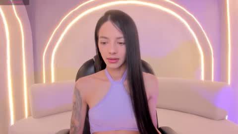 HANNAH J online show from March 13, 12:50 pm