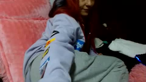 hannaqueen23 online show from November 3, 5:55 am