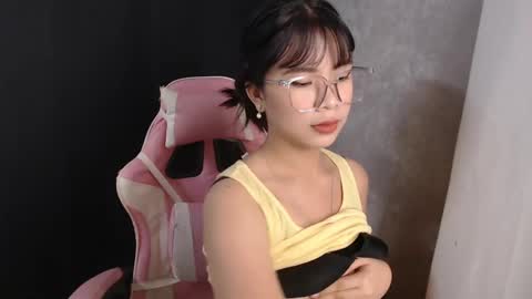 Snapshot of hannaqxx chatting on February 28, 9:44 pm hannah online show from February 28, 9:44 pm