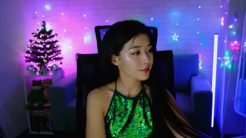 hannarosie online show from December 22, 8:56 pm