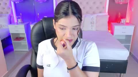 hannasthone online show from March 17, 2:21 pm