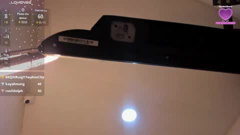 hannawen_ online show from April 29, 2:37 am