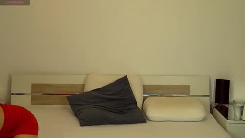 Snapshot of hanneanne chatting on October 14, 2:52 pm HerrA online show from October 14, 2:52 pm