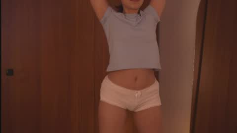 Mizi online show from May 29, 4:49 pm