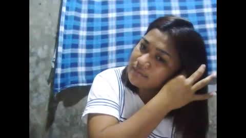 happy00725310 online show from January 18, 8:40 pm