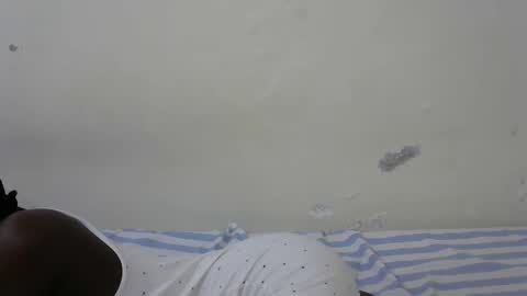 Snapshot of happy_kienyeji chatting on October 10, 6:57 pm happy_kienyeji online show from October 10, 6:57 pm