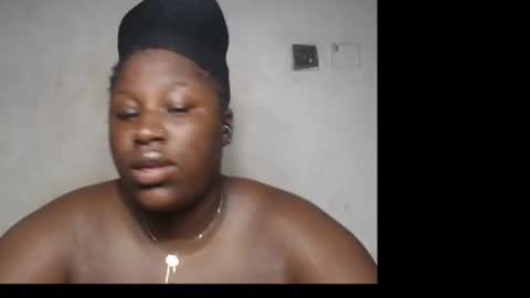 happyslut7 online show from December 1, 8:44 pm