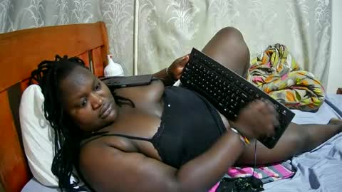 happysonia online show from July 3, 7:14 am