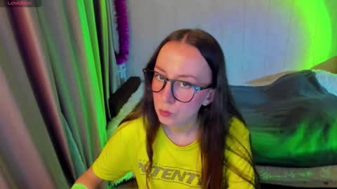 Stephanie online show from November 6, 6:03 pm