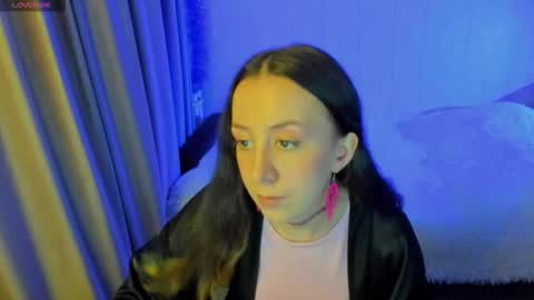 Stephanie online show from November 2, 8:12 pm