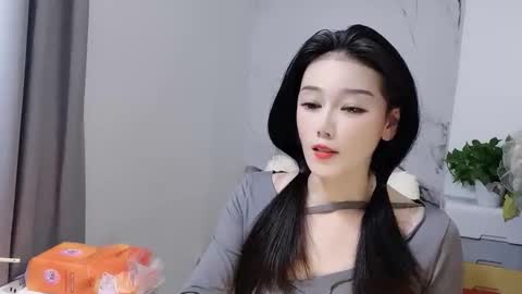 happysweety1688 online show from October 26, 7:15 am