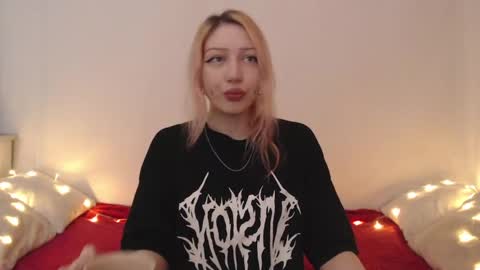 Emily online show from May 30, 9:54 pm