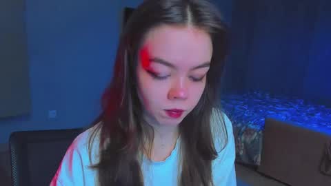 Snapshot of haribo_asmr chatting on February 5, 9:15 am Miss Hari online show from February 5, 9:15 am