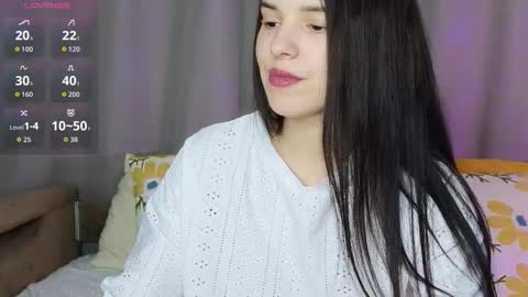 Snapshot of harleen_moore chatting on October 7, 1:43 am Harleen online show from October 7, 1:43 am