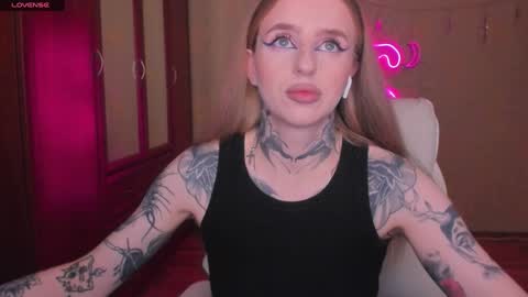 Julia online show from January 17, 4:39 am