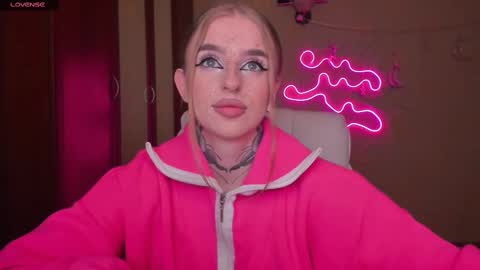 Julia online show from February 17, 5:14 am