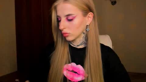 Julia online show from October 2, 5:23 am