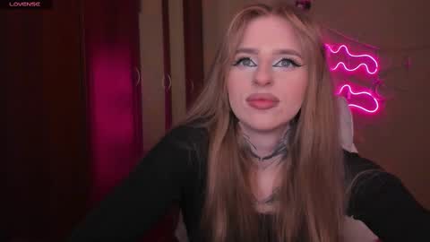 Julia online show from March 1, 5:09 am