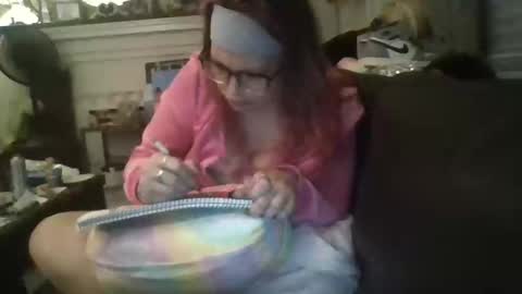 Snapshot of harleyquinnsey chatting on October 1, 6:18 am Harley online show from October 1, 6:18 am
