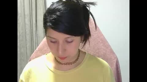 lady online show from May 19, 1:12 am