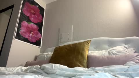 Snapshot of hawaiigirl_ chatting on September 26, 4:10 am hawaiigirl_ online show from September 26, 4:10 am