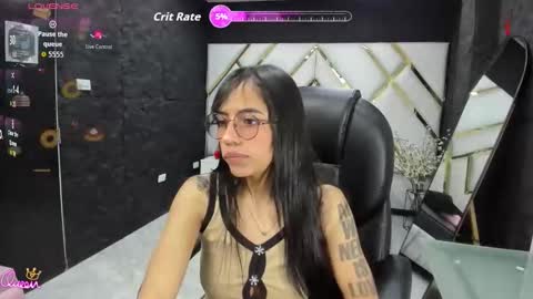 hazel_18_ online show from May 6, 10:03 pm