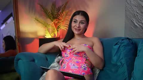  Hazel  online show from November 29, 7:29 pm