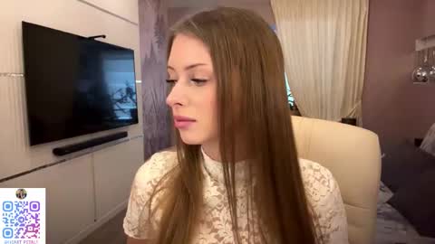 Mona online show from November 28, 9:34 am