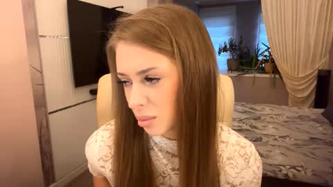 Mona online show from November 9, 9:27 am