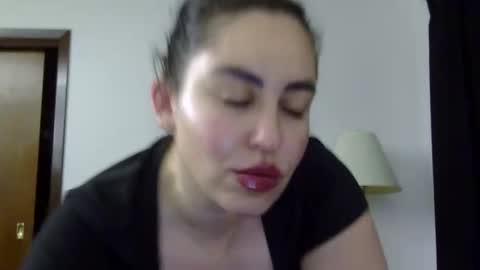 heatwavee online show from May 10, 10:34 pm