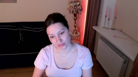 Heaven girl online show from May 3, 8:34 pm