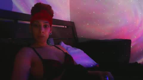 Heavenllyy online show from January 8, 4:05 am